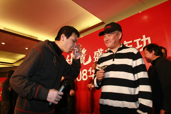 冯小刚“一口闷”
